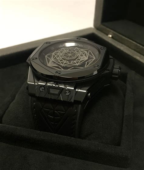 Hublot Big Bang Sang Bleu Men's Watch Model: 415.CX.1114.VR 